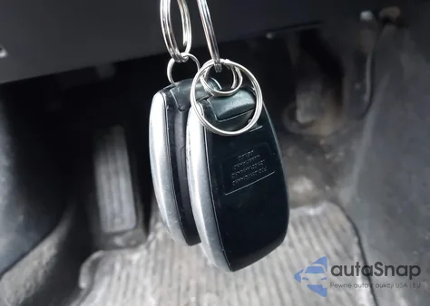 2015 Subaru Outback 2.5I Limited z USA, uszkodzony, nr VIN 4S4BSALC8F3223758